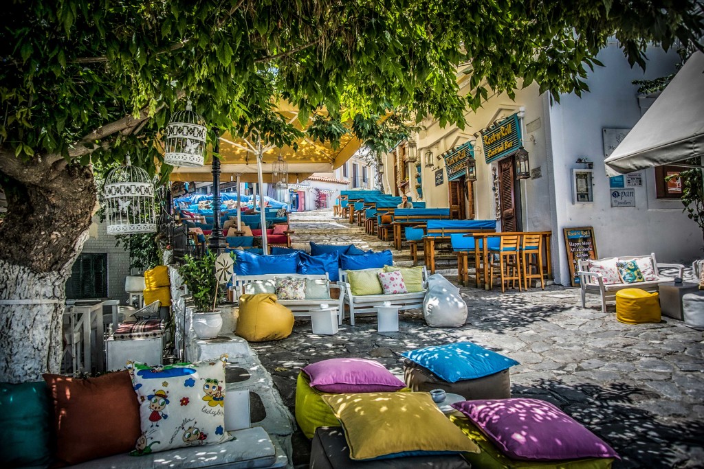 Pillow Bars Old Port